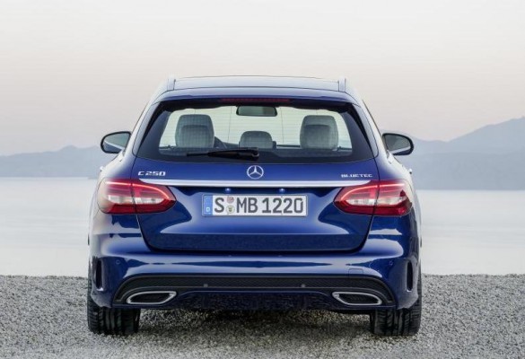 New 2015 Mercedes-Benz C-Class Estate rear profile