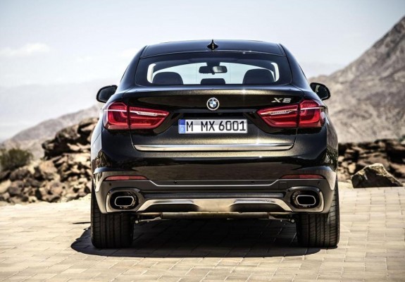 2015 BMW X6 rear