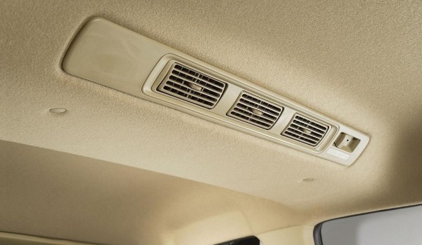 Honda Mobilio rear AC vents