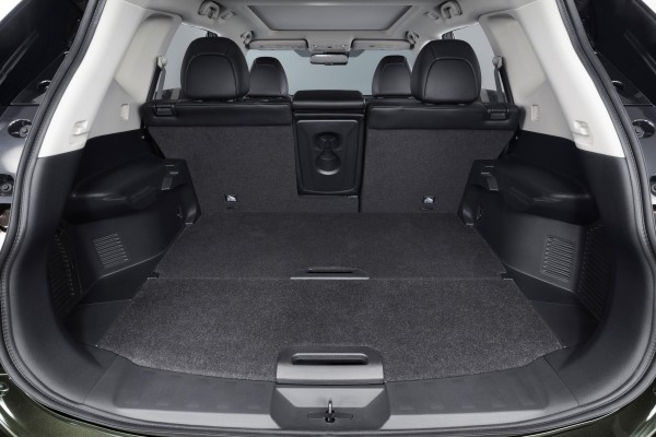 New Nissan X-Trail boot space