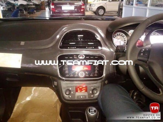 2014 Fiat Punto facelift interiors