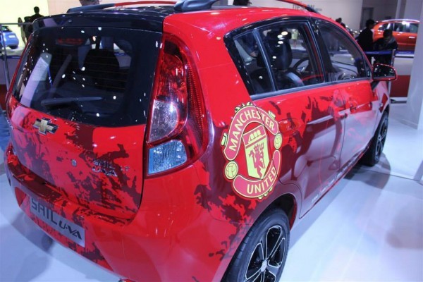 Chevrolet Beat Machester United Edition side