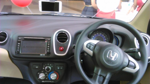 Honda Mobilio interiors