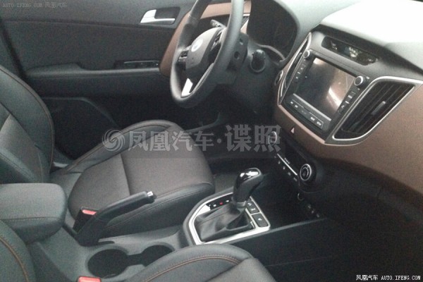 Hyundai ix25 interior