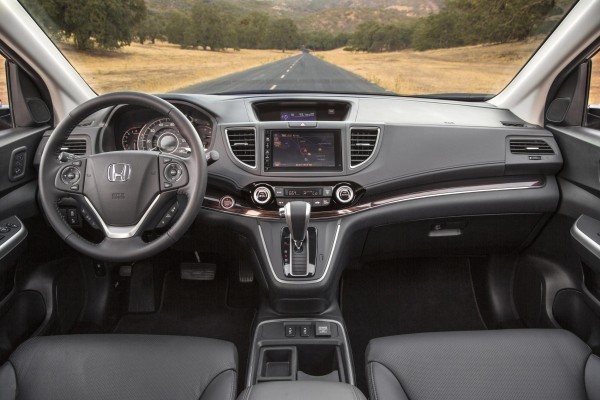 2015 Honda CR-V Facelift US interiors