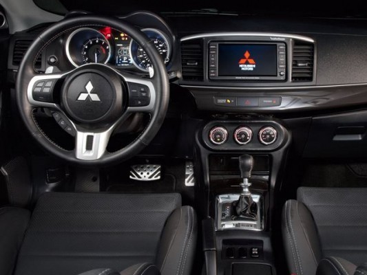 Mitsubishi Lancer Evolution X Final Concept interiors