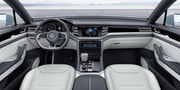 Volkswagen Cross Coupe GTE Concept interiors