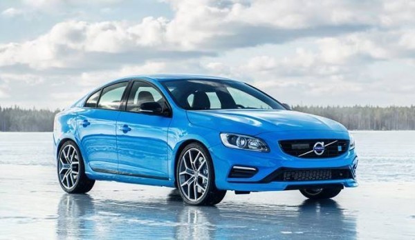 Volvo S60 side-front