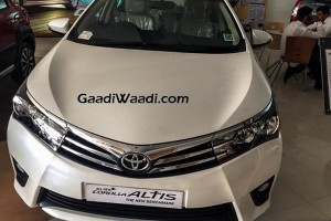 Toyota Corolla Altis Limited Edition front