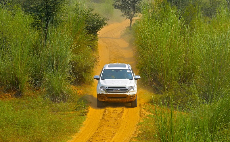 Ford Endeavour off road Review 3