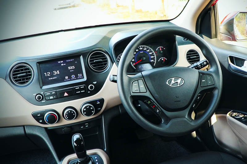 2017 Hyundai Grand i10 interior Review