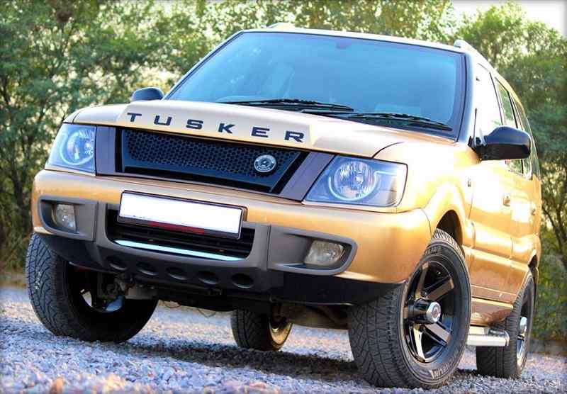 Tata Safari Tusker Modified Front Side