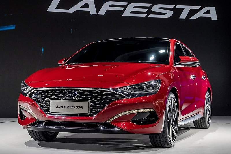 Hyundai Lafesta Sedan