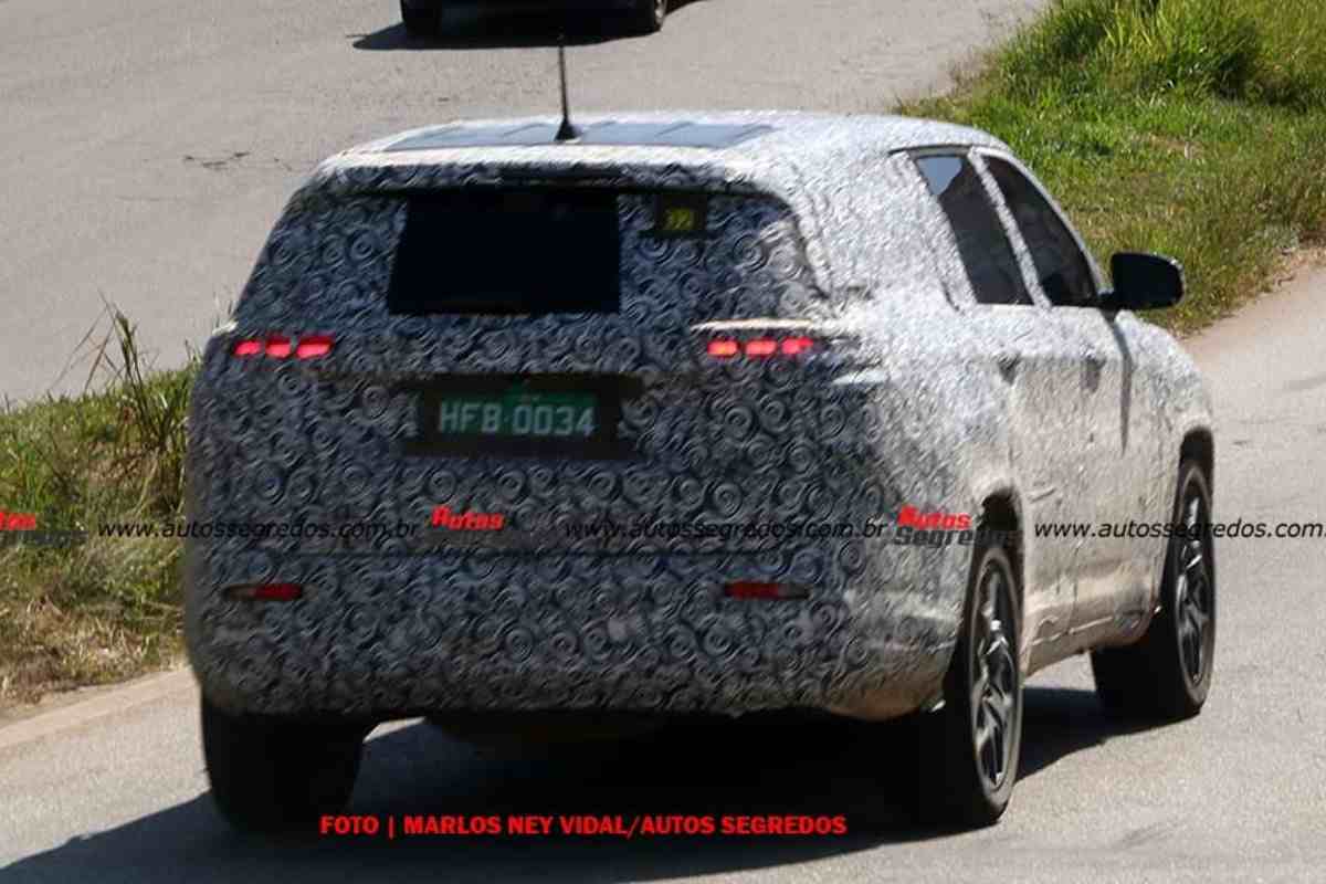 Jeep 7-seater SUV Spied rear