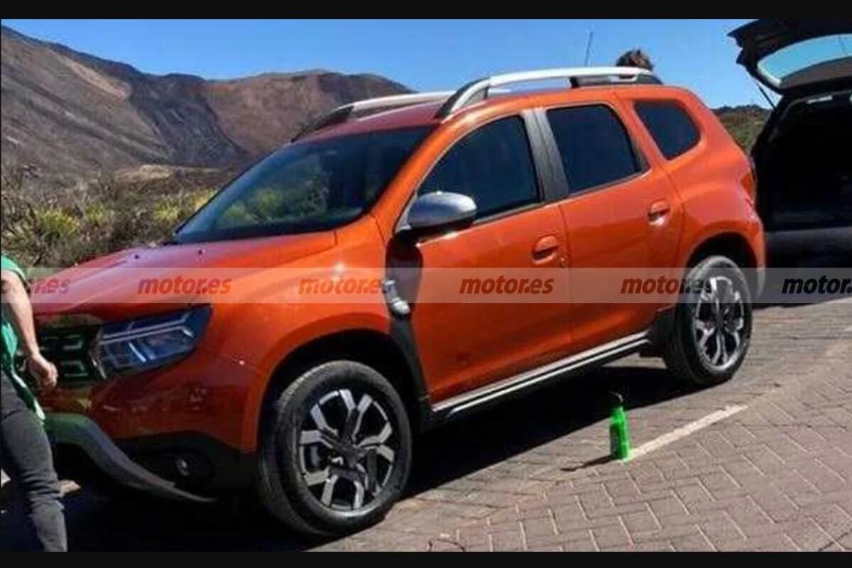 7-seater grand duster spied tvc (1)