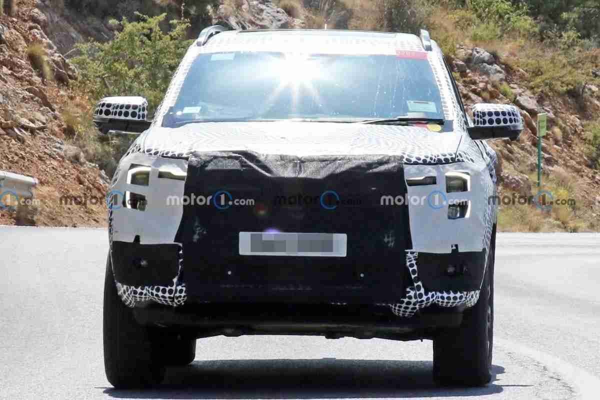 2022 Ford Endeavour Front Spied