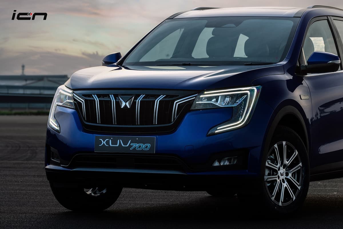 Mahindra XUV700 Segment first features
