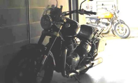 Royal Enfield Super Meteor Features