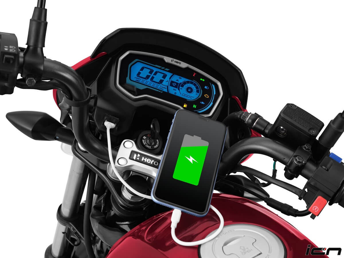 Hero Passion XTEC Mobile Charging