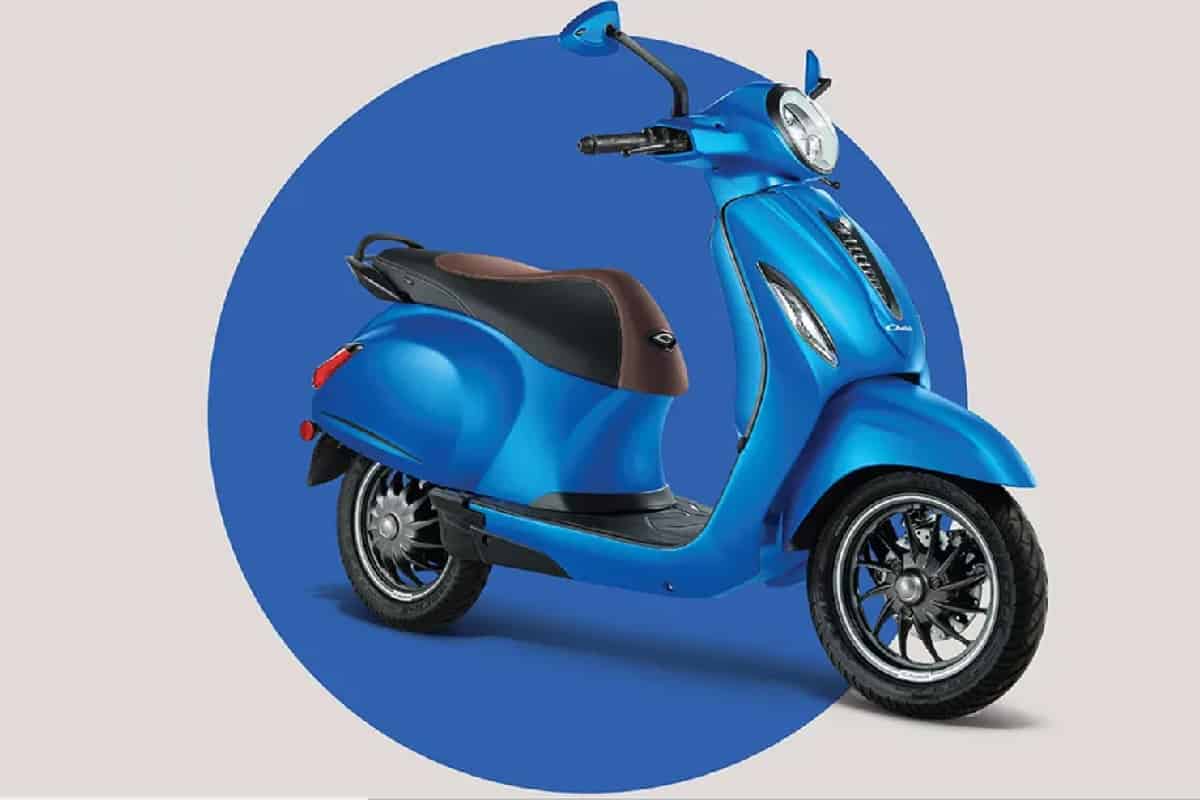Bajaj ने लॉन्च किया चेतक Electric स्कूटर, जानिए कीमत, रेंज और कलर ऑप्शन्स जैसी जरूरी डीटेल्स -Bajaj launches Chetak electric scooter, know important details like price, range and color options