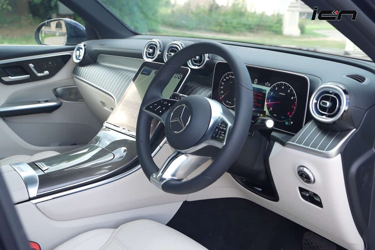 2023 Mercedes-Benz GLC Features